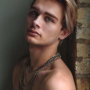 Meet your Posher, Tannor